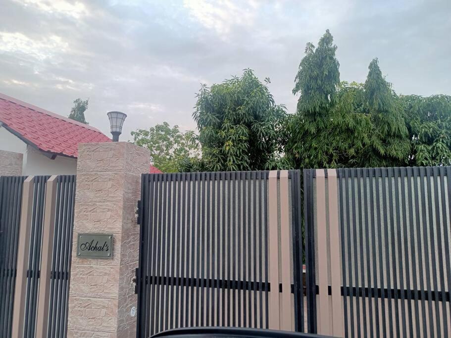 Вілла Achal Farm जंगल में मंगल Ґурґаон Екстер'єр фото